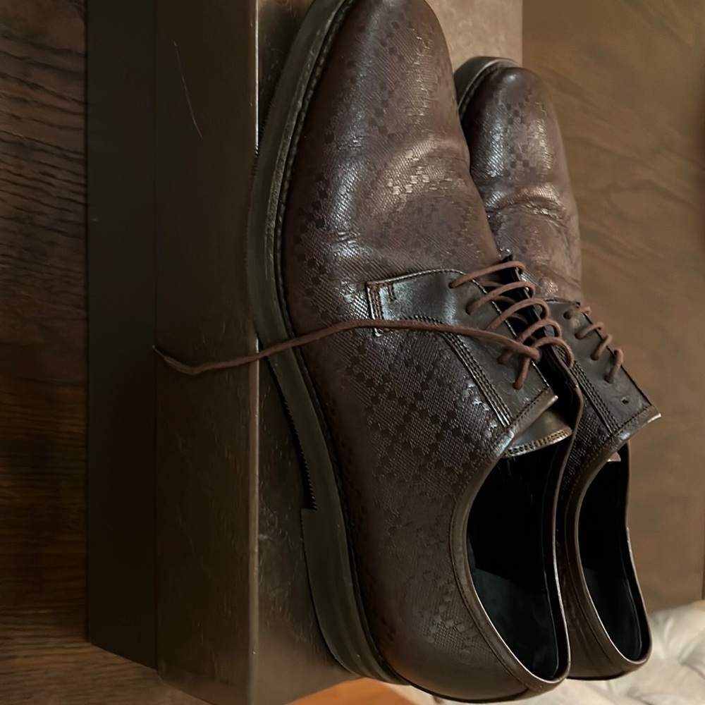 Gucci mens shoe